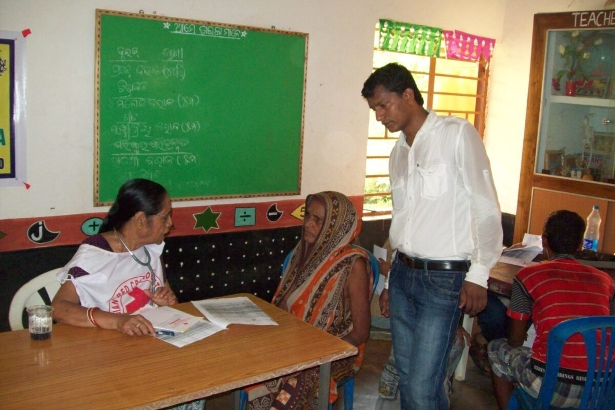 Volunteers at a Smile Odisha community camp